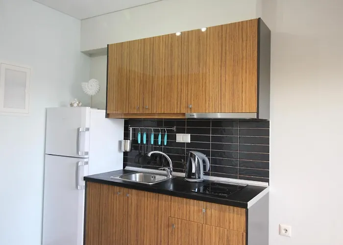 Deluxe Andreas Лименария